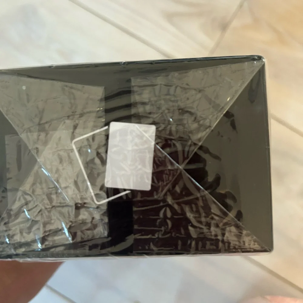 CARDS AGAINST HUMANITY, never opened! - Picture 9 of 9